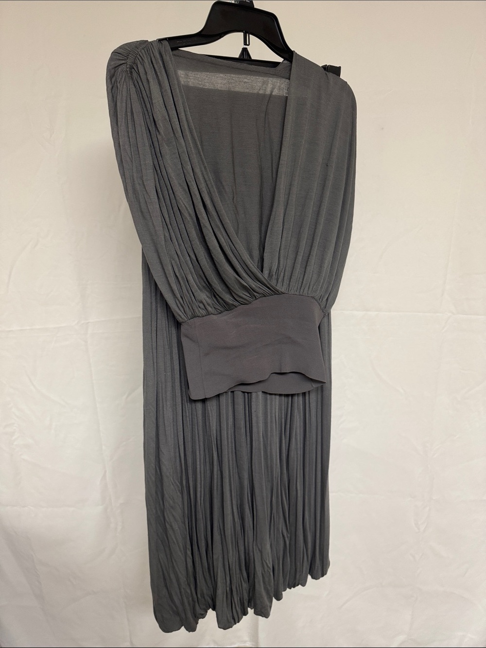 Elegant Grey Pleated Women's Dress - Picture 3 of 13